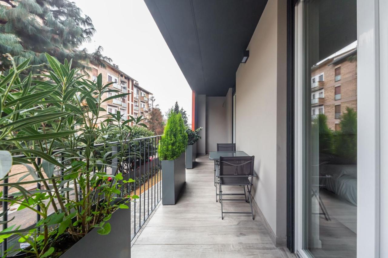 Comfy Apt With Private Parking & Balcony Milan Luaran gambar