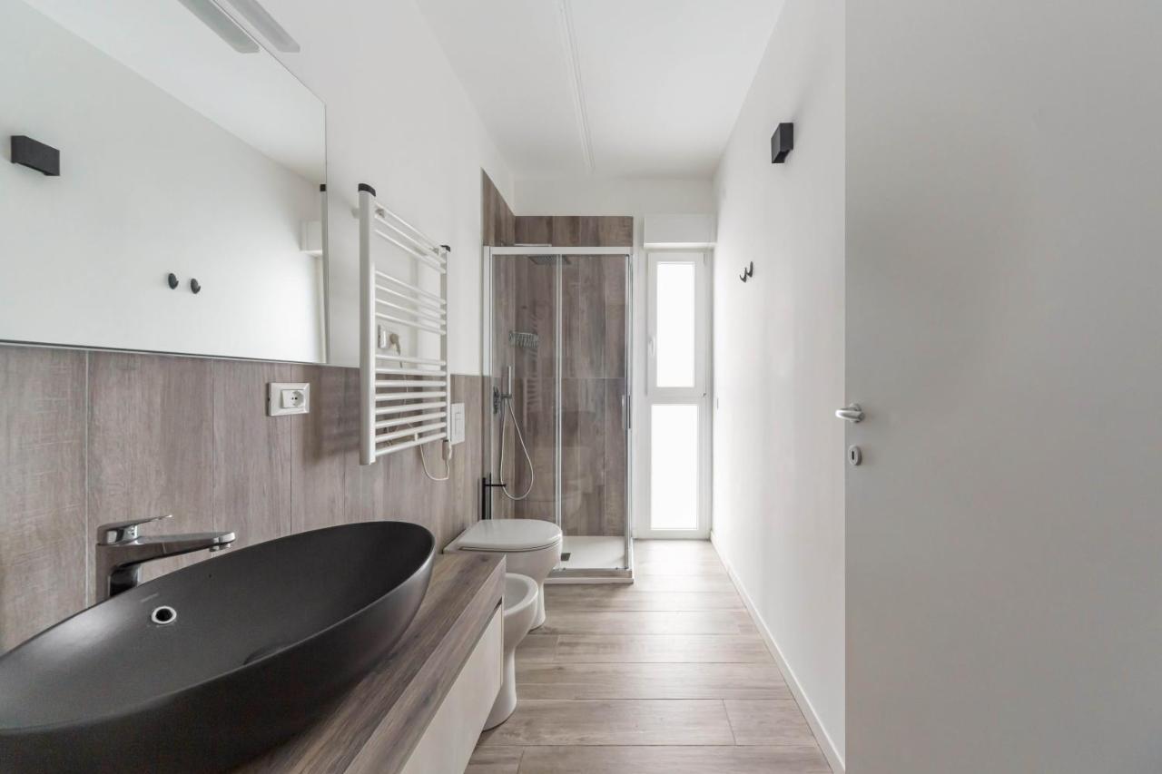 Comfy Apt With Private Parking & Balcony Milan Luaran gambar