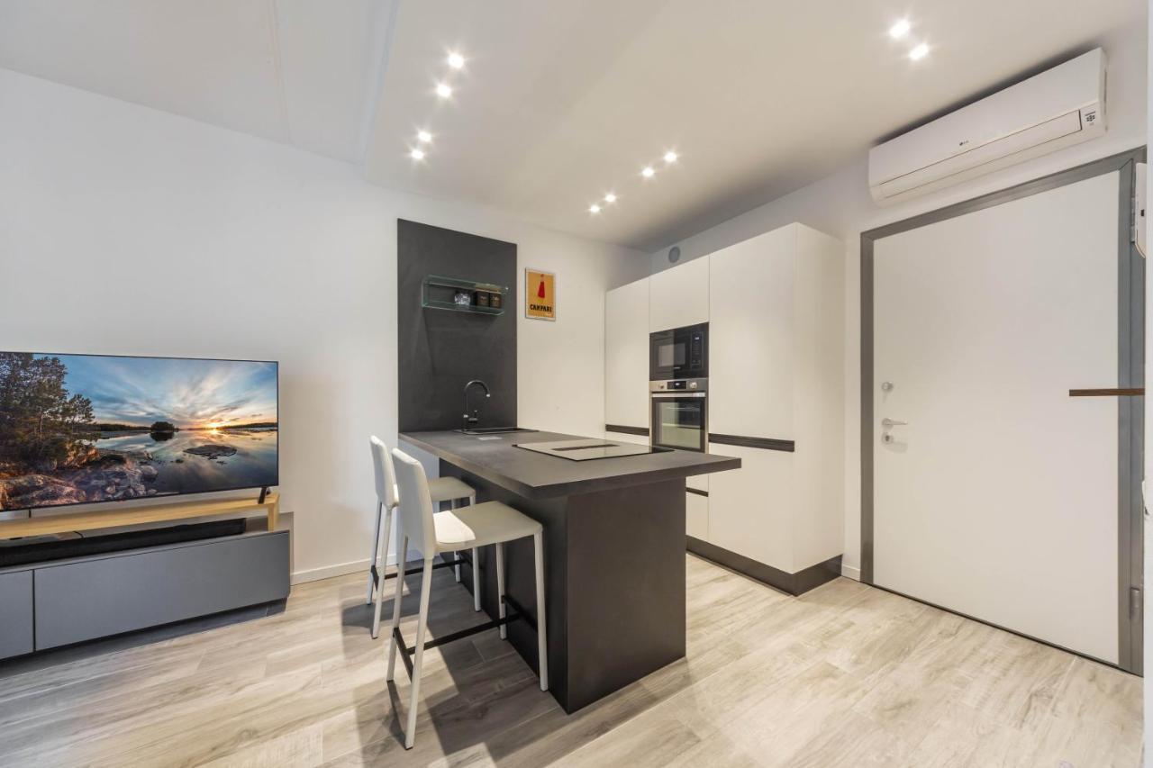 Comfy Apt With Private Parking & Balcony Milan Luaran gambar